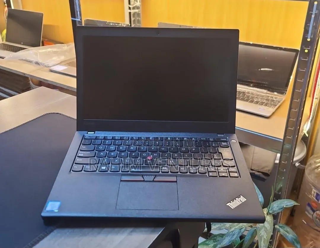 Laptop Lenovo ThinkPad X260 8GB Intel Core i5 SSD 256GB