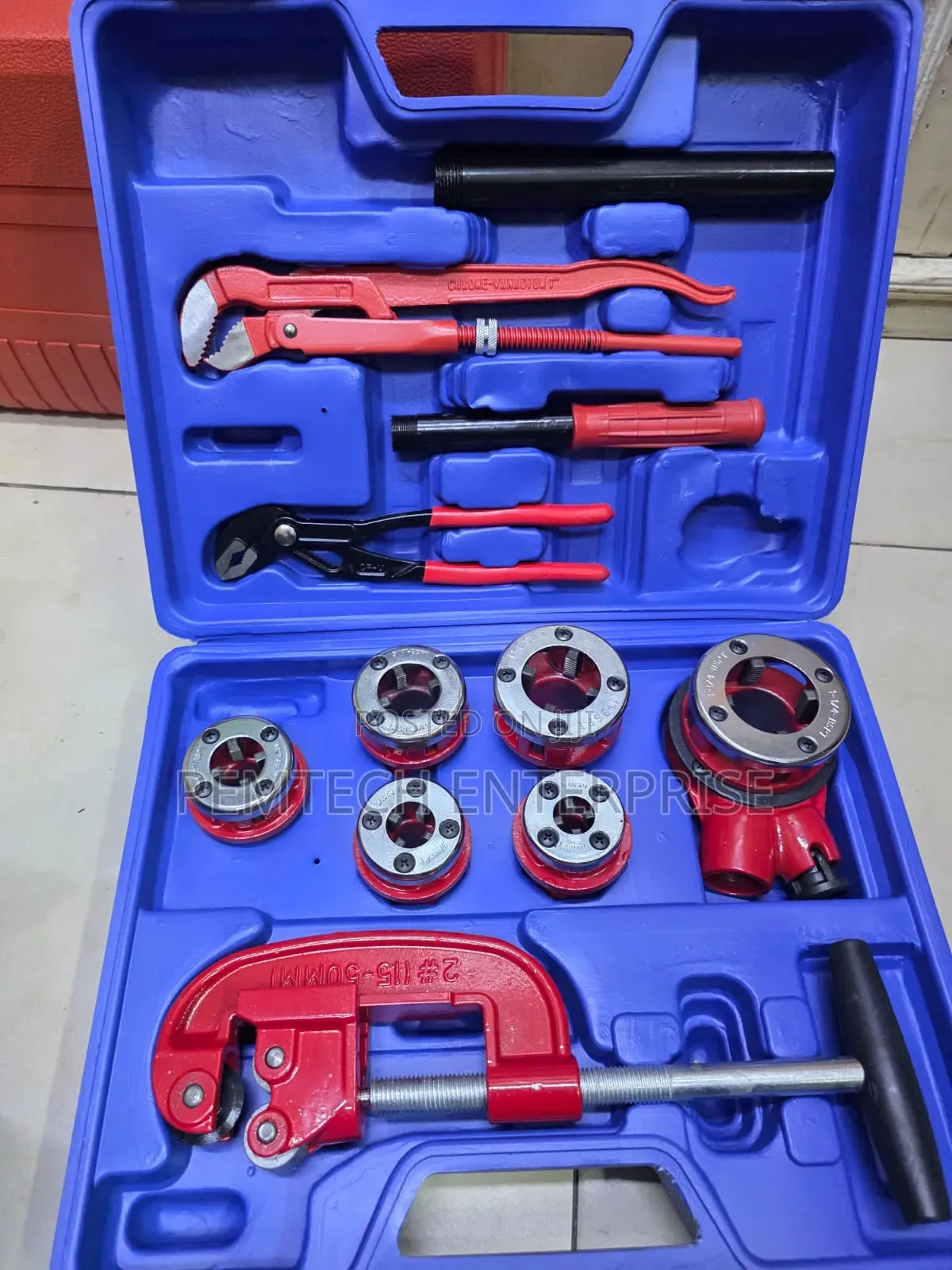 Manual Ratchet Pipe Threader and Plumber Tool Kit