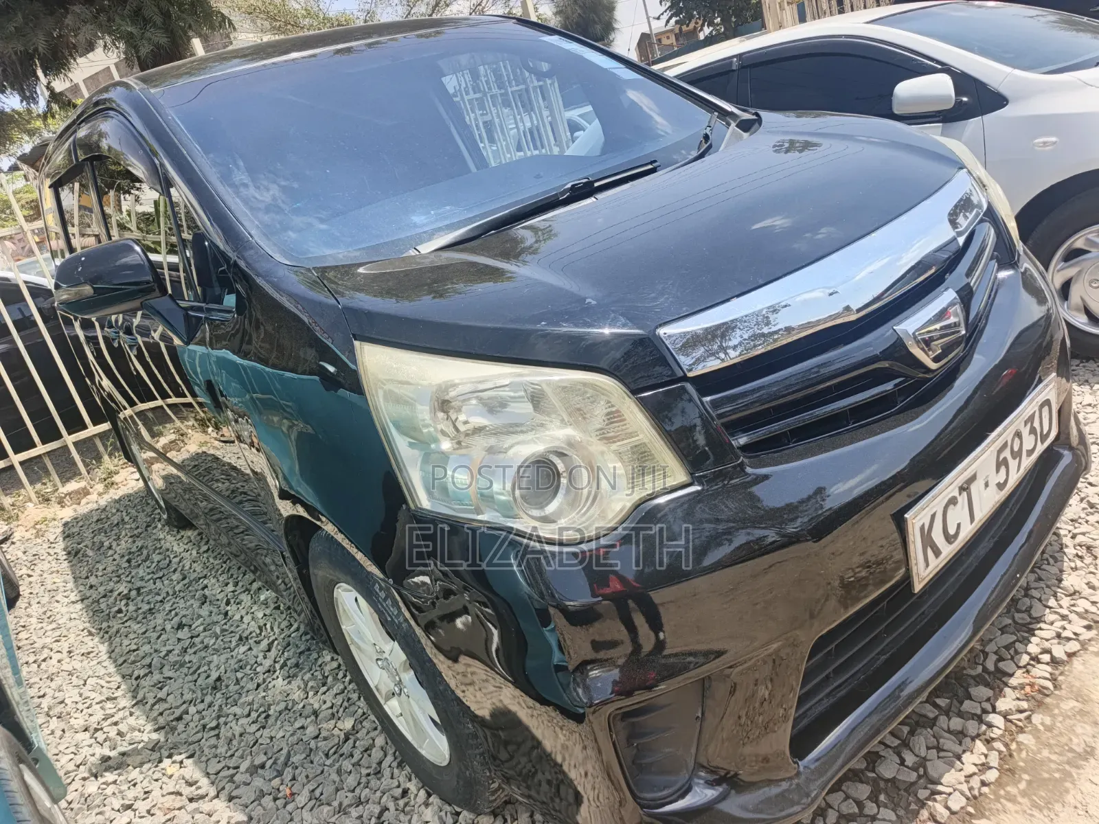 Toyota Noah 2012 Black