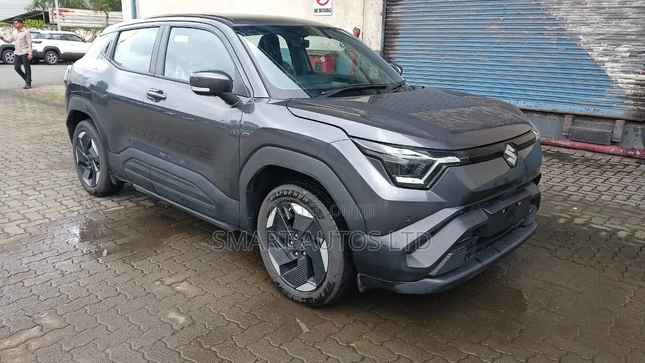 Suzuki e Vitara 2026 Gray