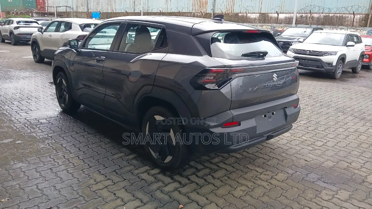 Suzuki e Vitara 2026 Gray