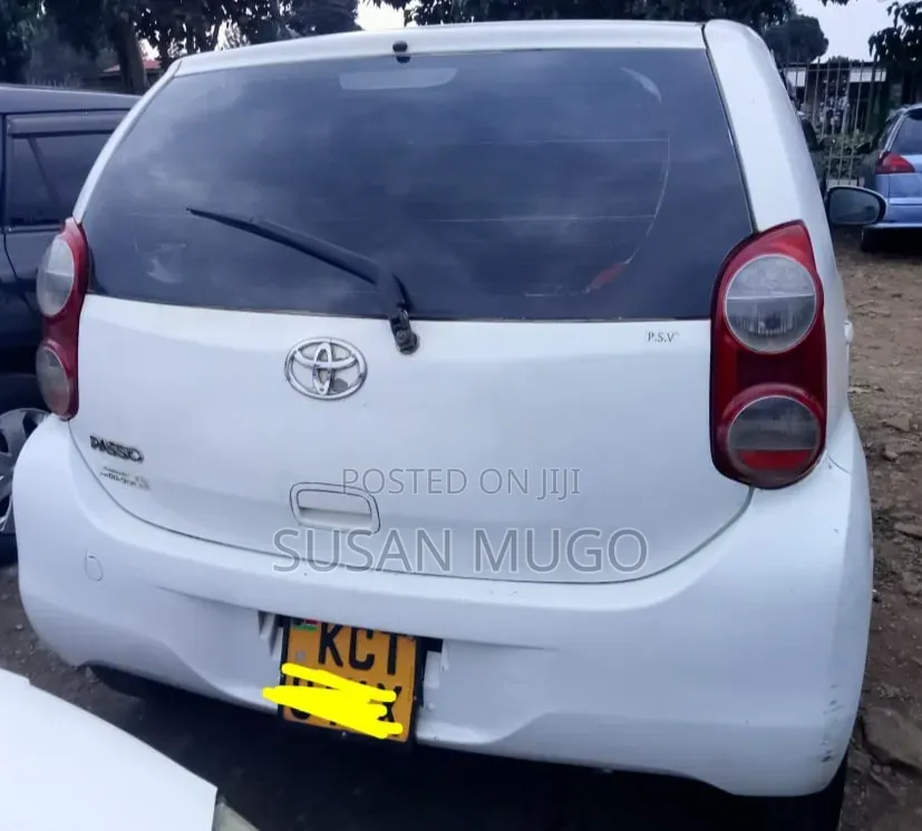 Toyota Passo 2012 White