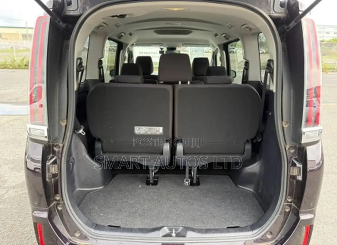 Toyota Noah 2020