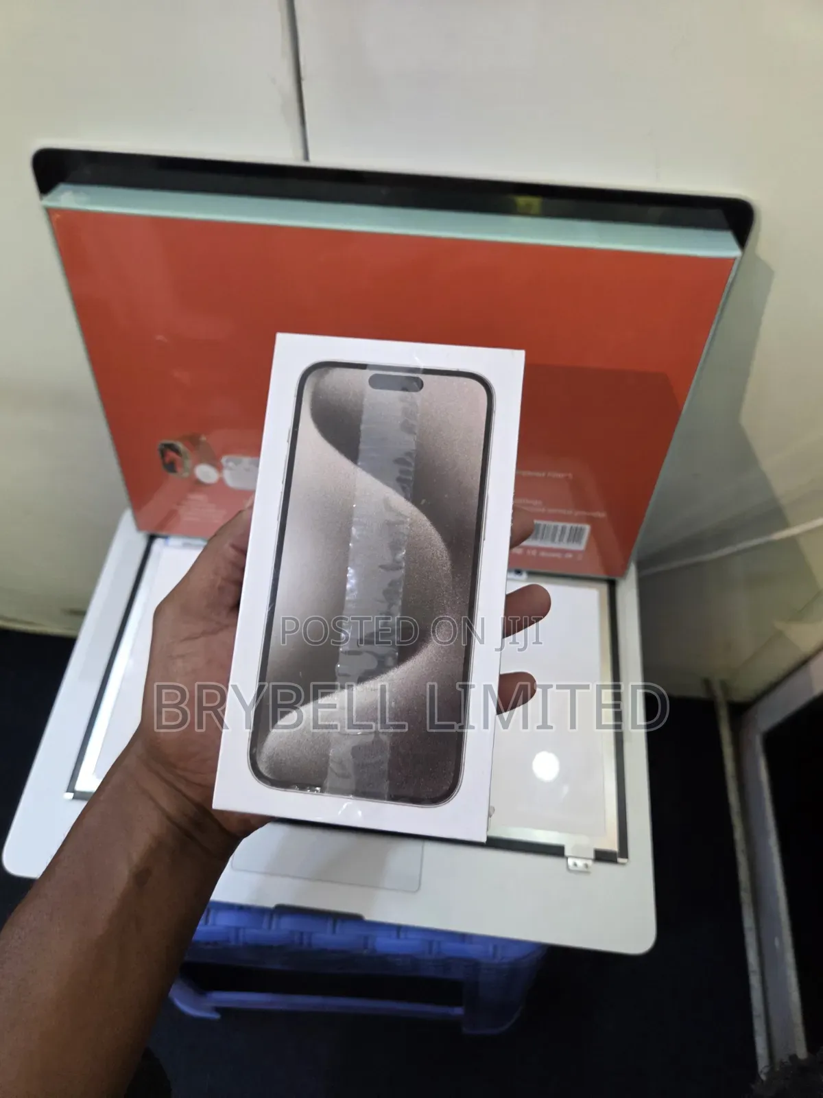 New Apple iPhone 15 Pro Max 256 GB Black