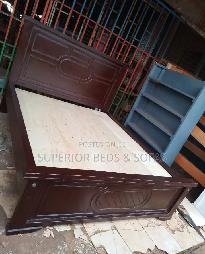 5x6 Solid Mahogany-Finish Wooden Bed: Pay on Delivery