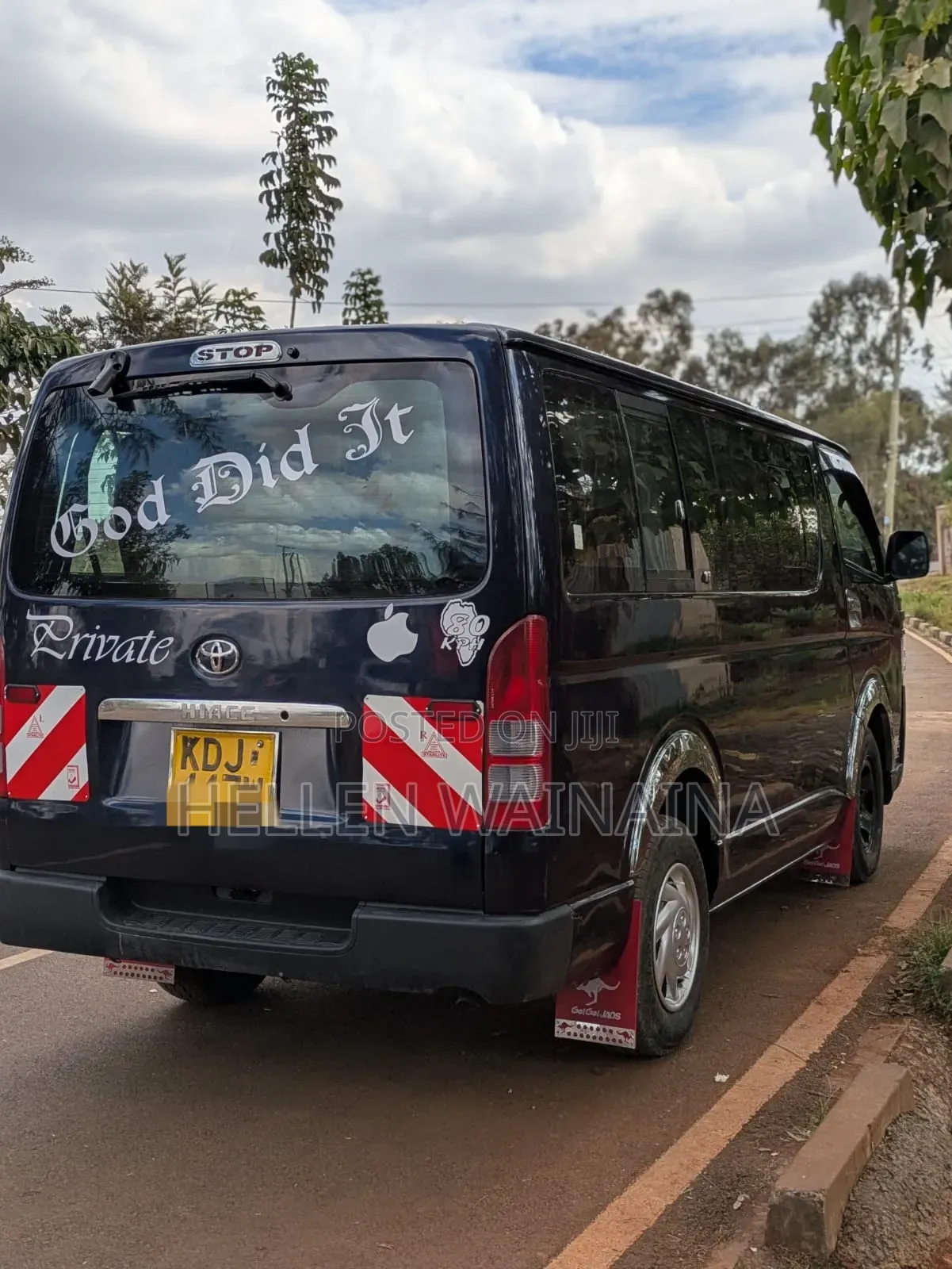 Toyota HiAce 2016 Blue