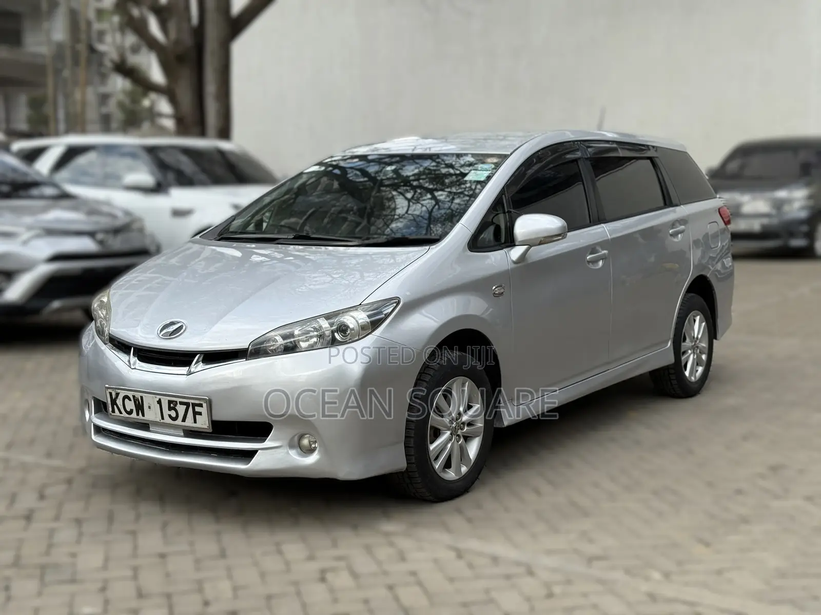 Toyota Wish 2012 Silver