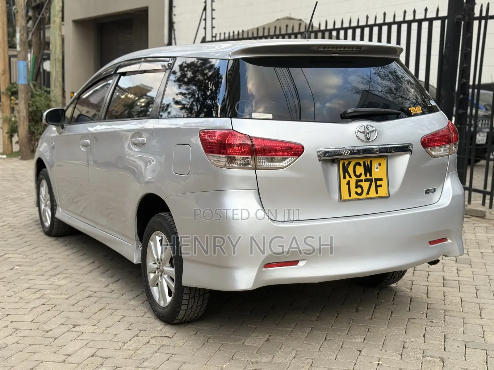 Toyota Wish 2012 Silver