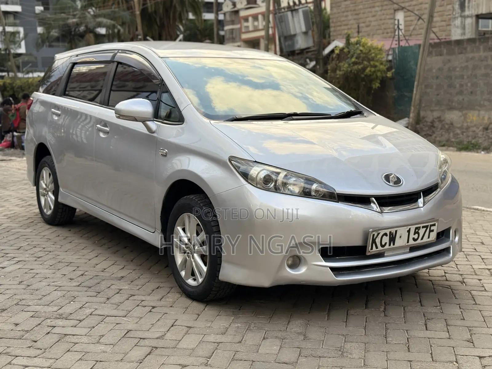 Toyota Wish 2012 Silver