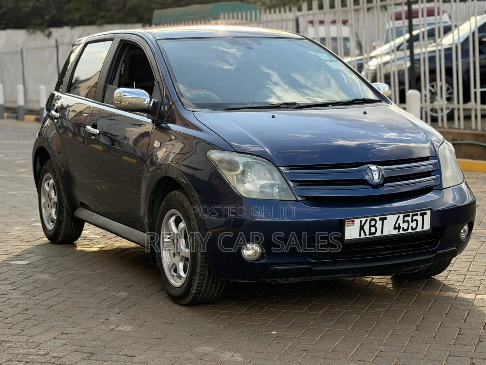 Toyota IST 2005 Blue