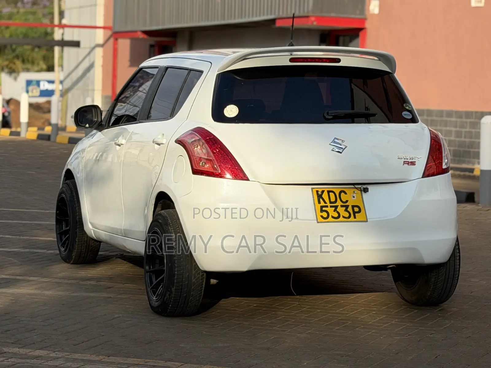 Suzuki Swift 2013 White