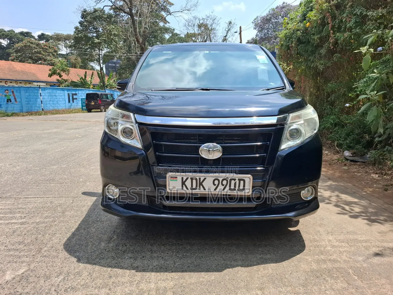 Toyota Noah 2015 Black