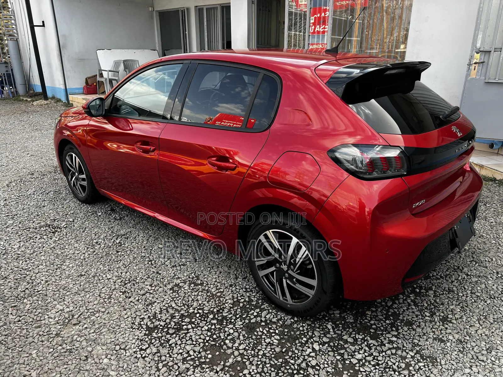 Peugeot 208 2021 Red