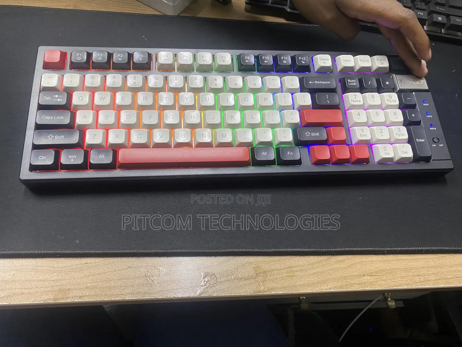 T-Wolf T70 Wireless Mechanical Gaming Keyboard