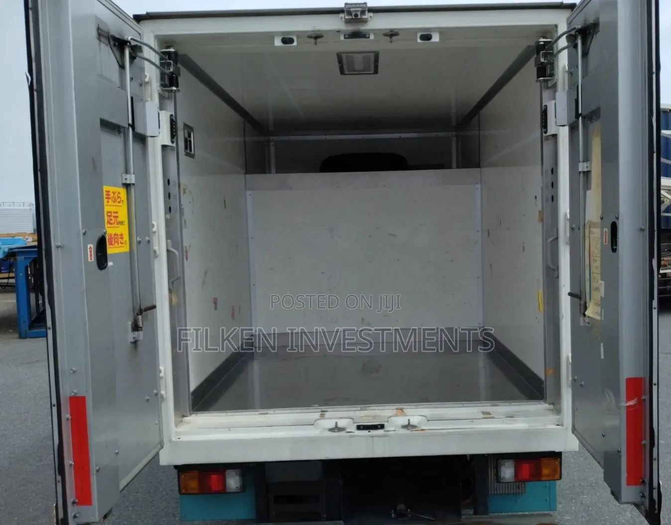 Mazda Bongo Single Cab Freezer Body