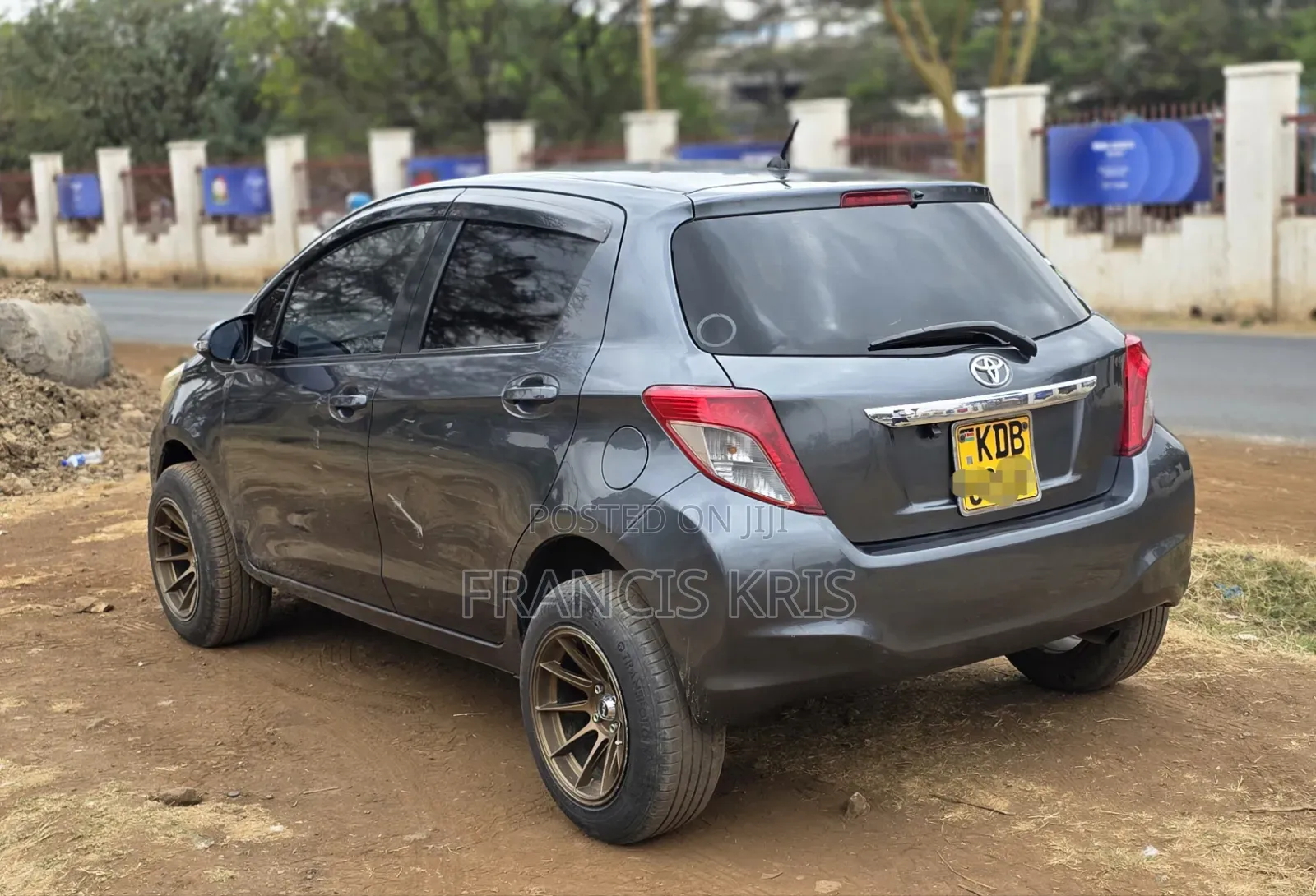 Toyota Vitz 2013 Gray