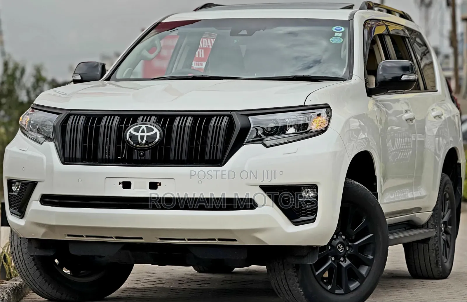 Toyota Land Cruiser Prado 2023 White