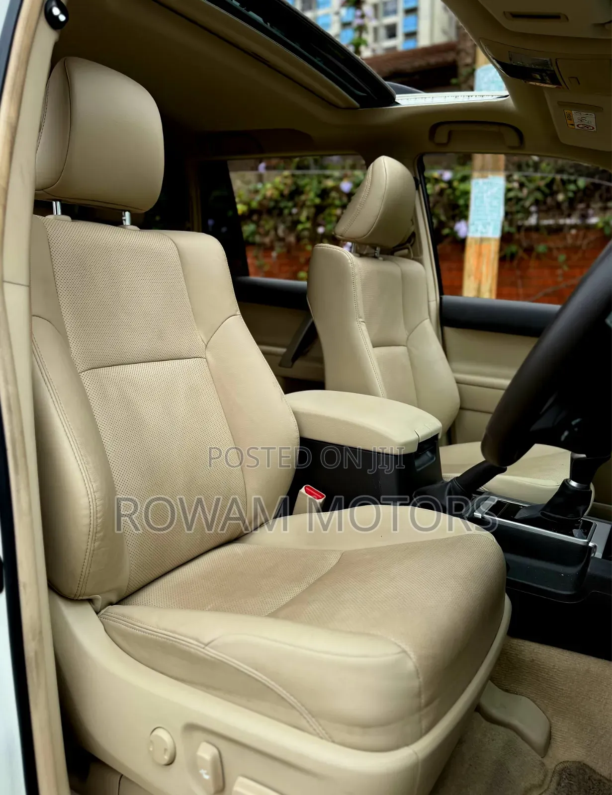 Toyota Land Cruiser Prado 2023 White
