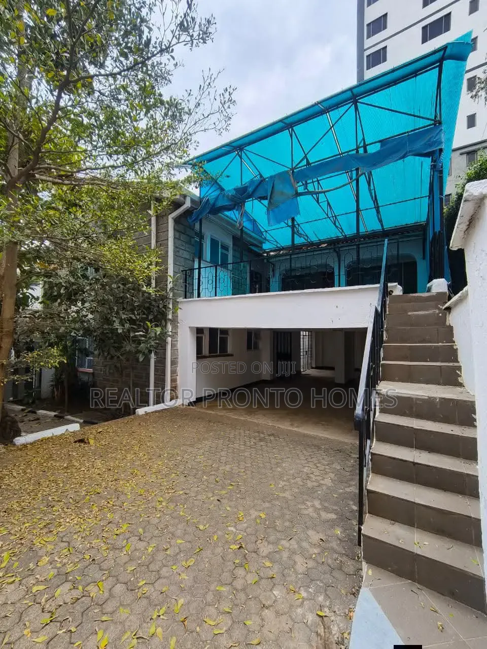 Commercial 12 Roomed House for Office Use