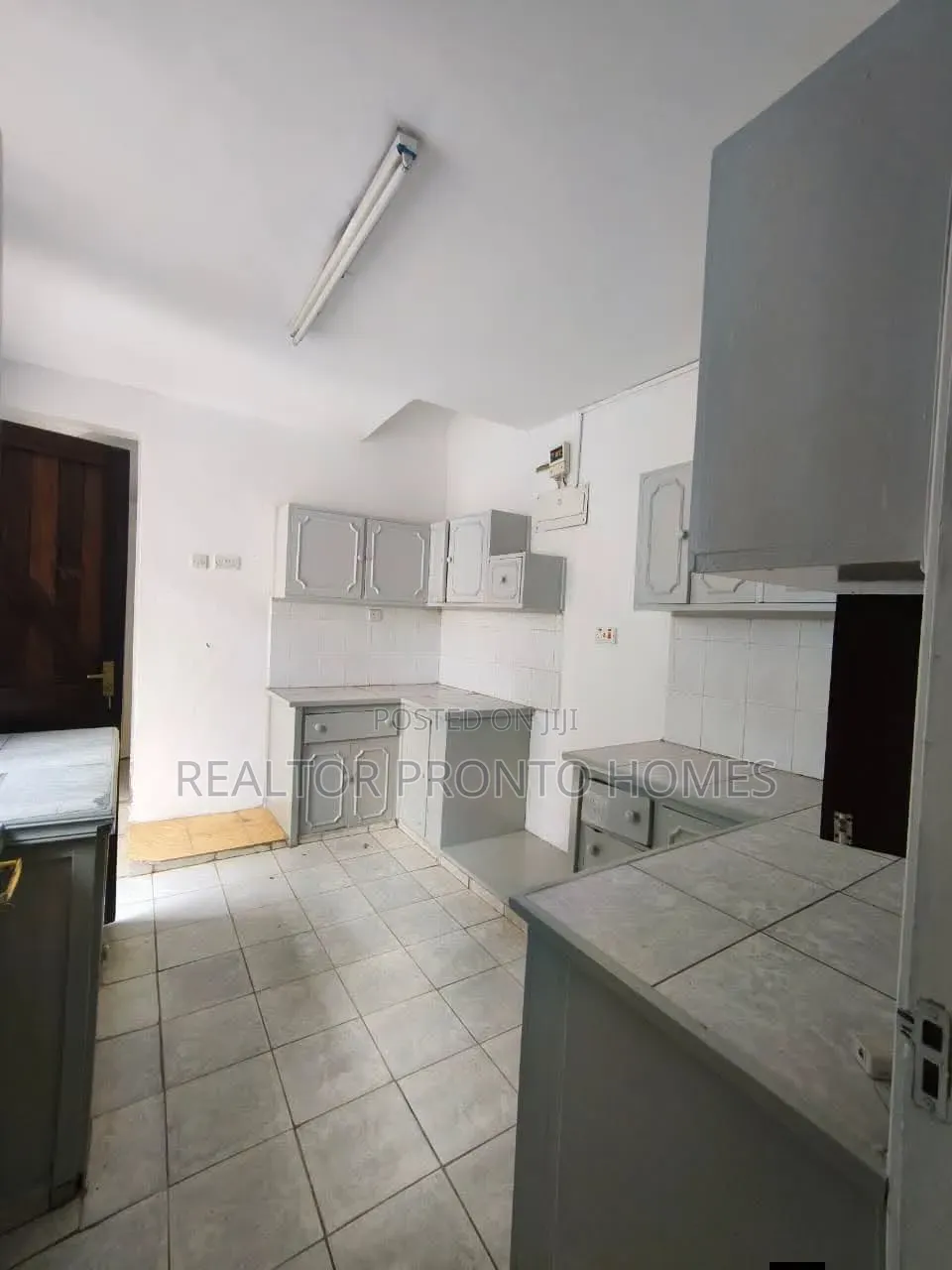 Commercial 12 Roomed House for Office Use