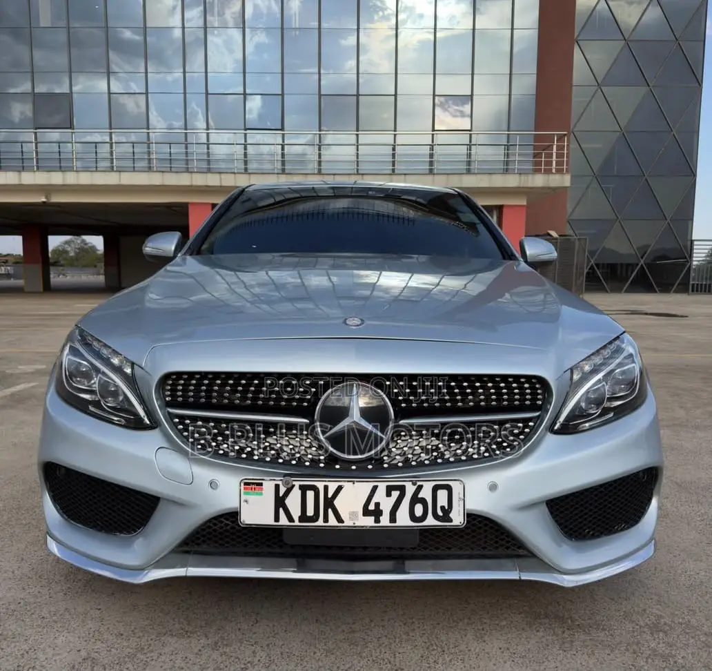 Mercedes-Benz C200 2015 Blue