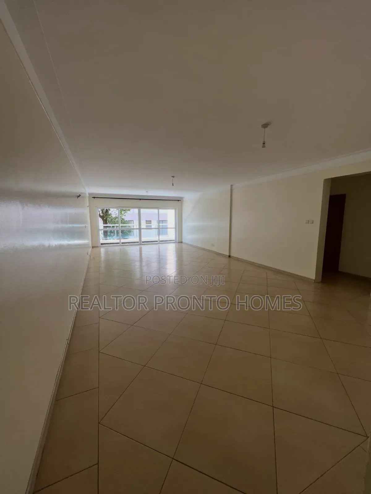 3bdrm Apartment in Westlands, Raphta Road Area for rent