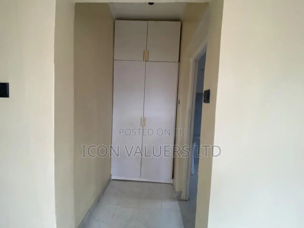 3bdrm Bungalow in Kamakis Area for sale