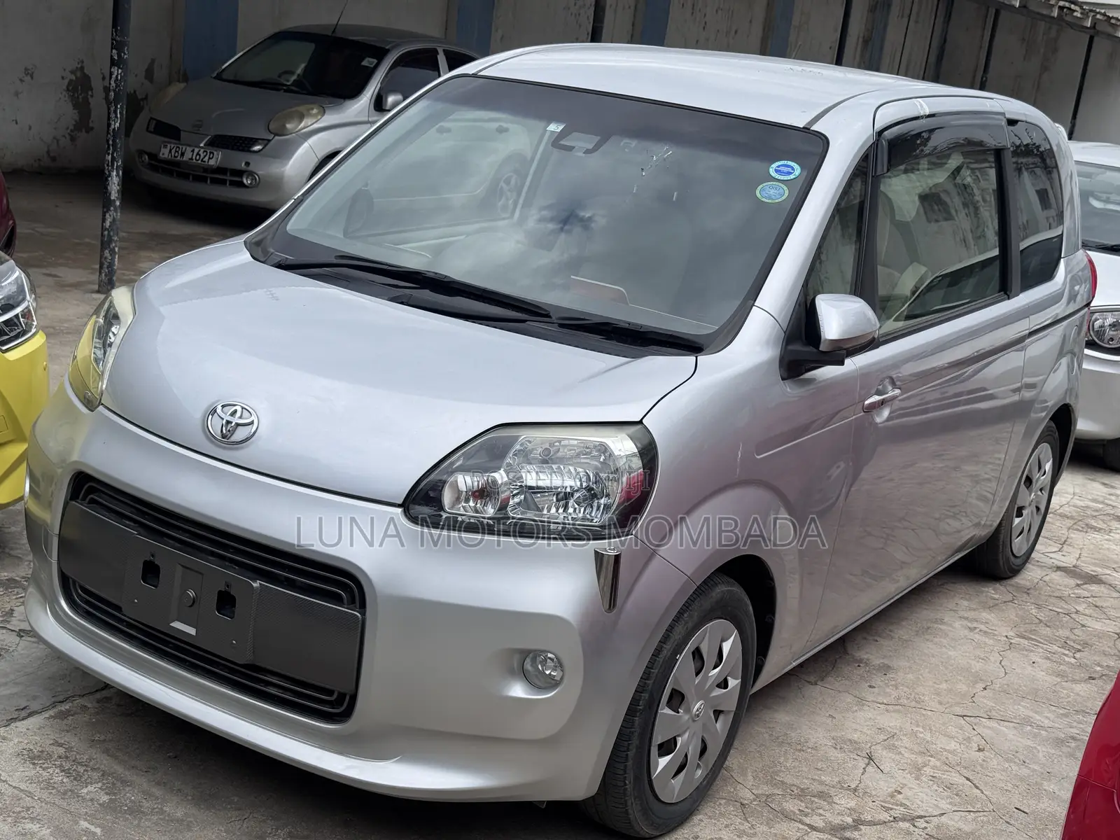 Toyota Porte 2019 Silver