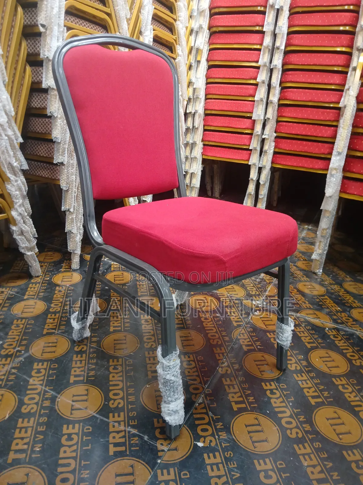 Red Fabric Heavy-Duty Conference Banquet Chair