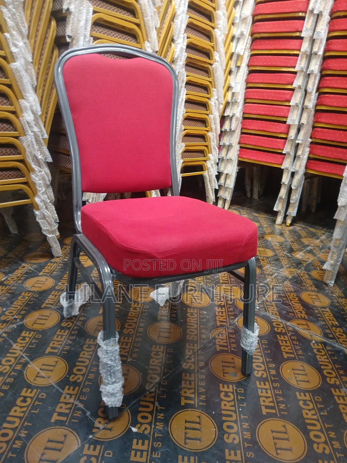 Red Fabric Heavy-Duty Conference Banquet Chair