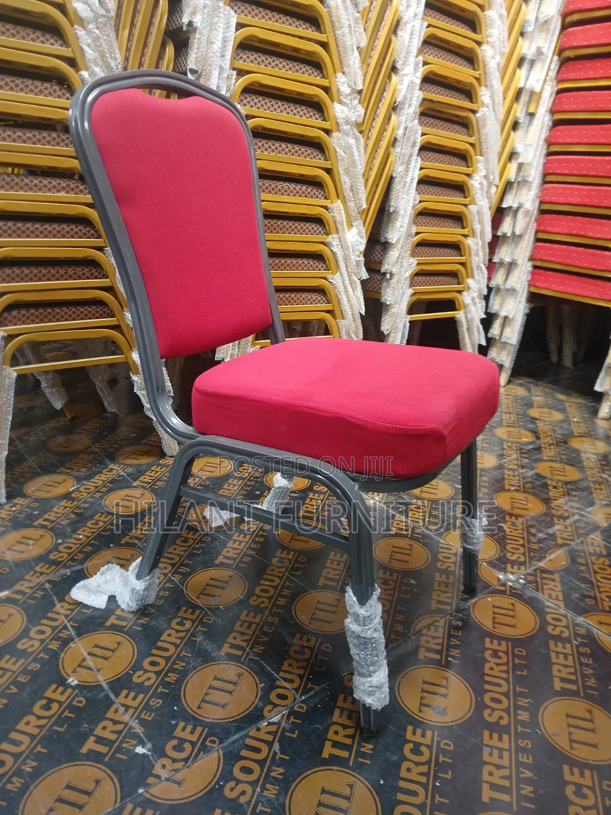 Red Fabric Heavy-Duty Conference Banquet Chair
