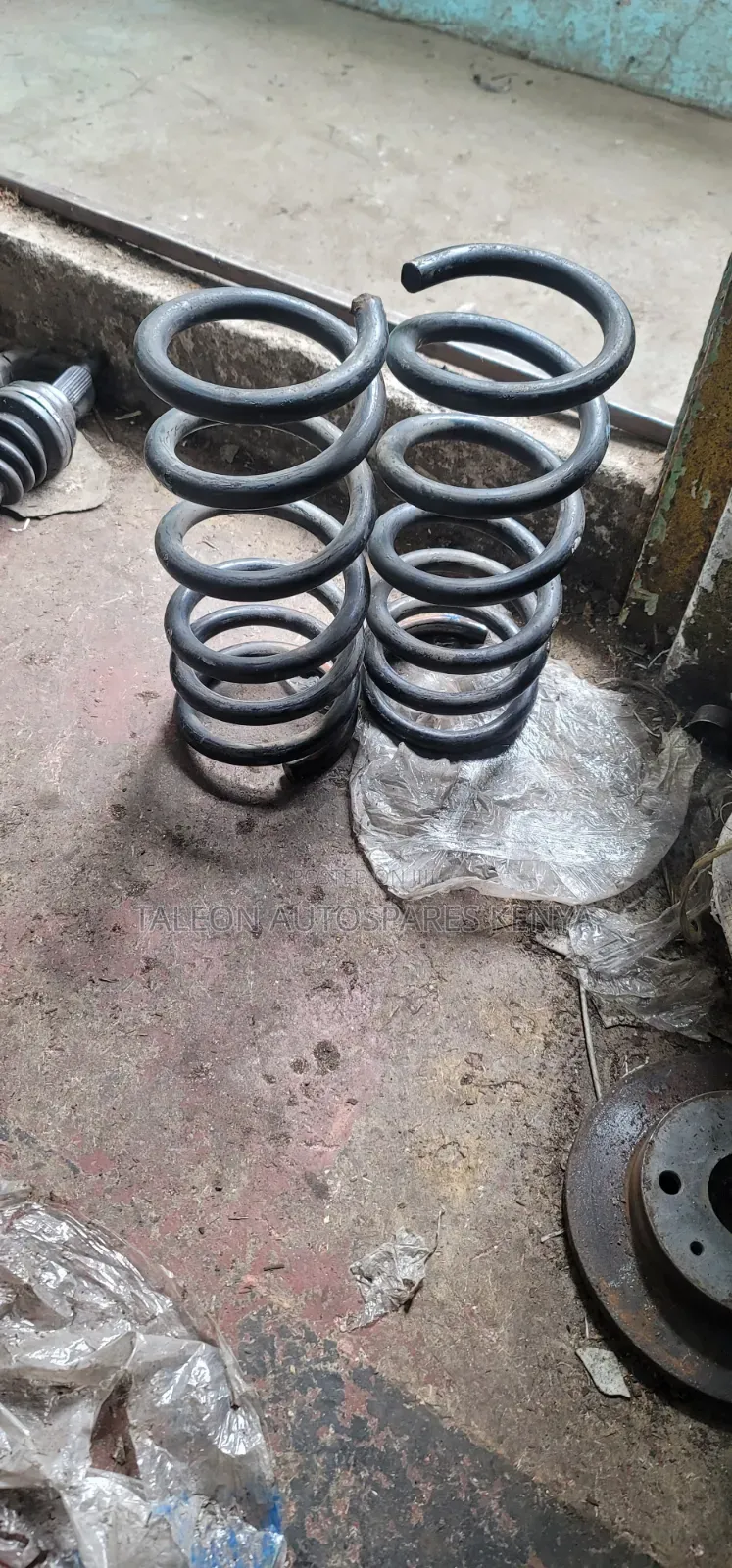Toyota Noah 2003-2015 Rear Heavy Duty Springs