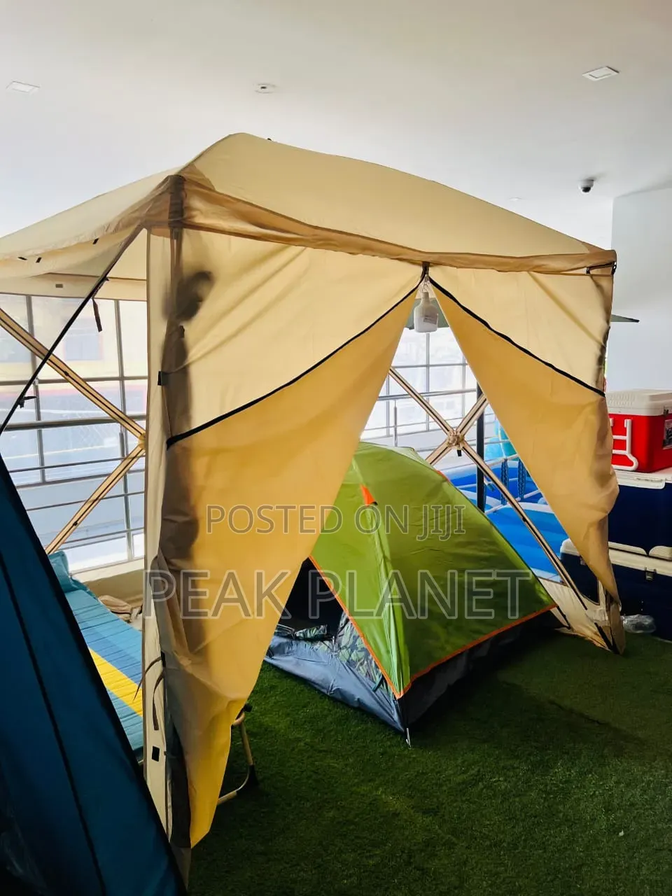 Fireproof Oxford Fabric Camping Tent