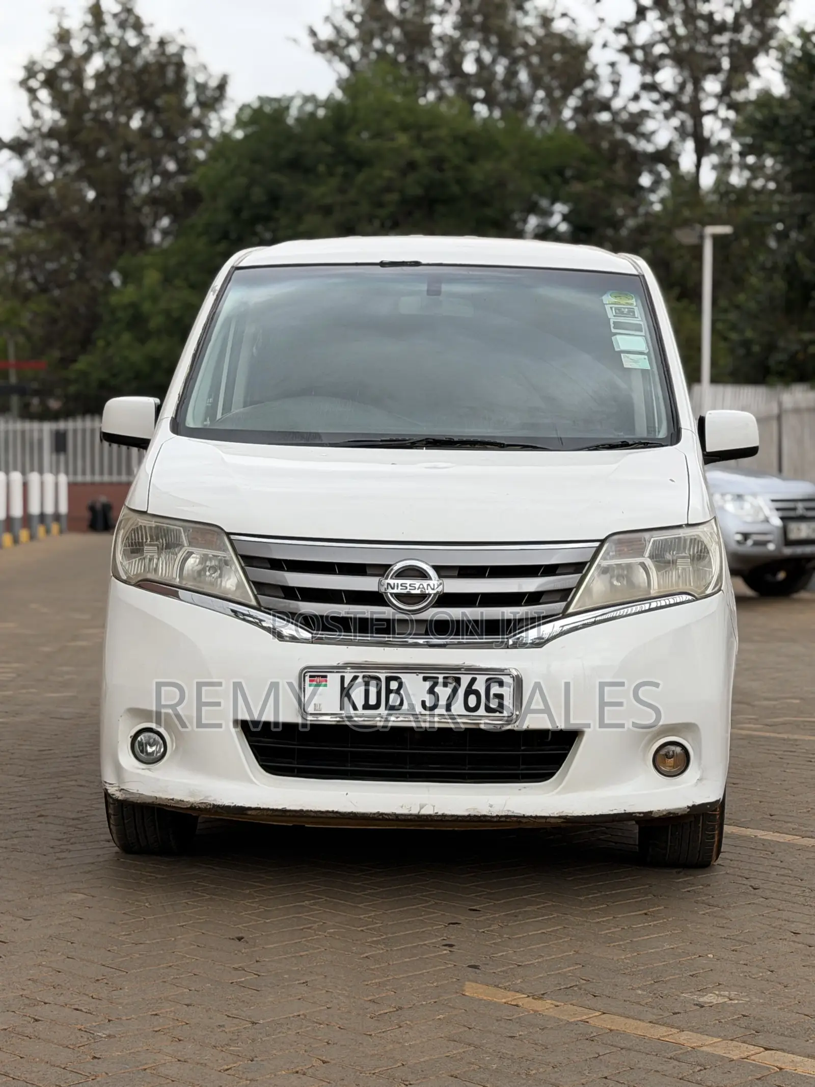 Nissan Serena 2014 White