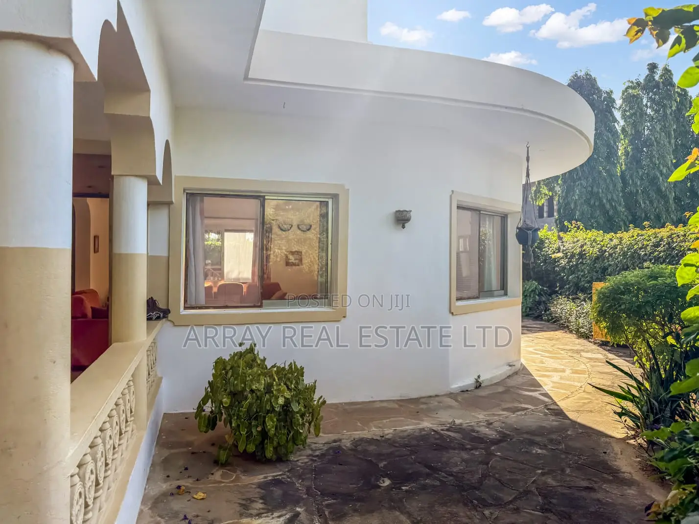 Furnished 4bdrm Bungalow in 4Br Furnished In for sale