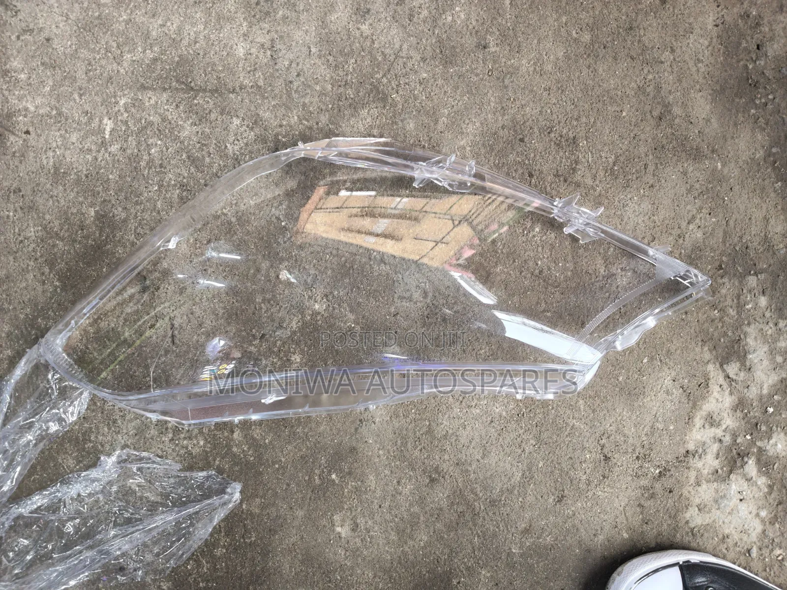 Headlens Toyota Vitz 2012-2014