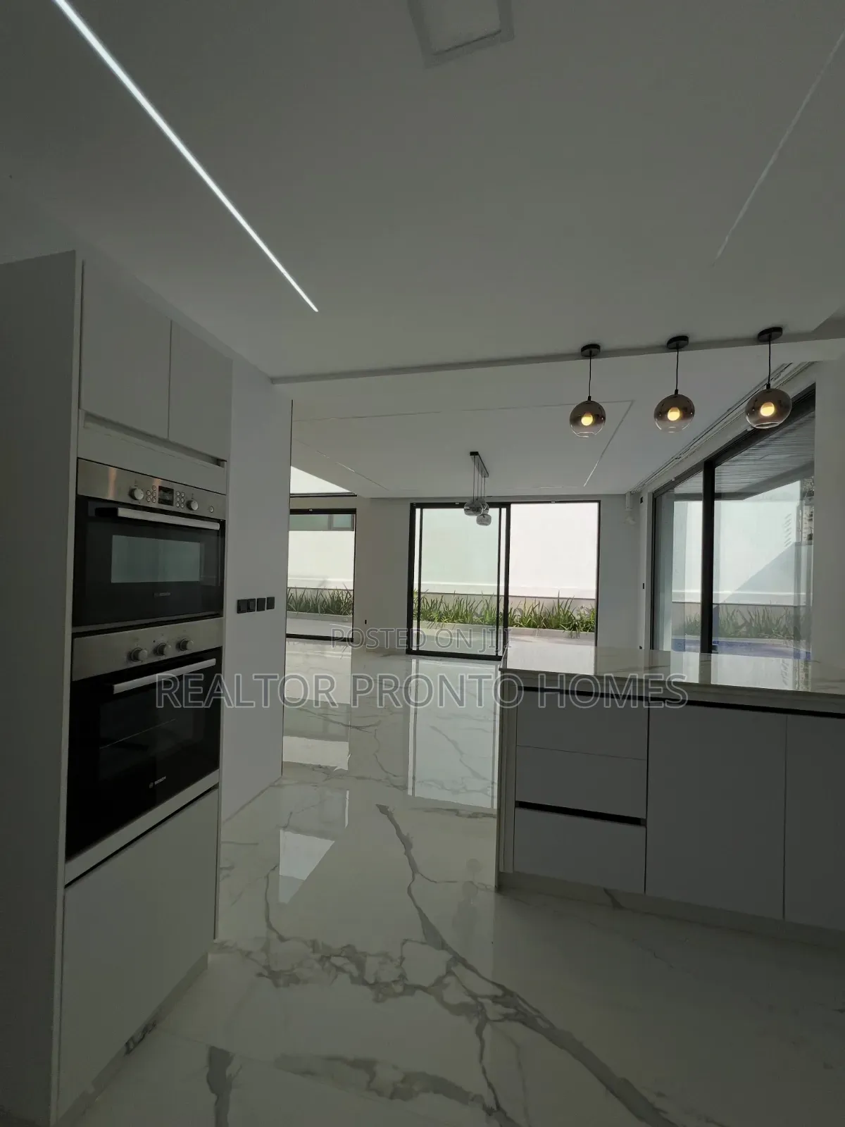 6bdrm Villa in Lavington, Muthangari for sale