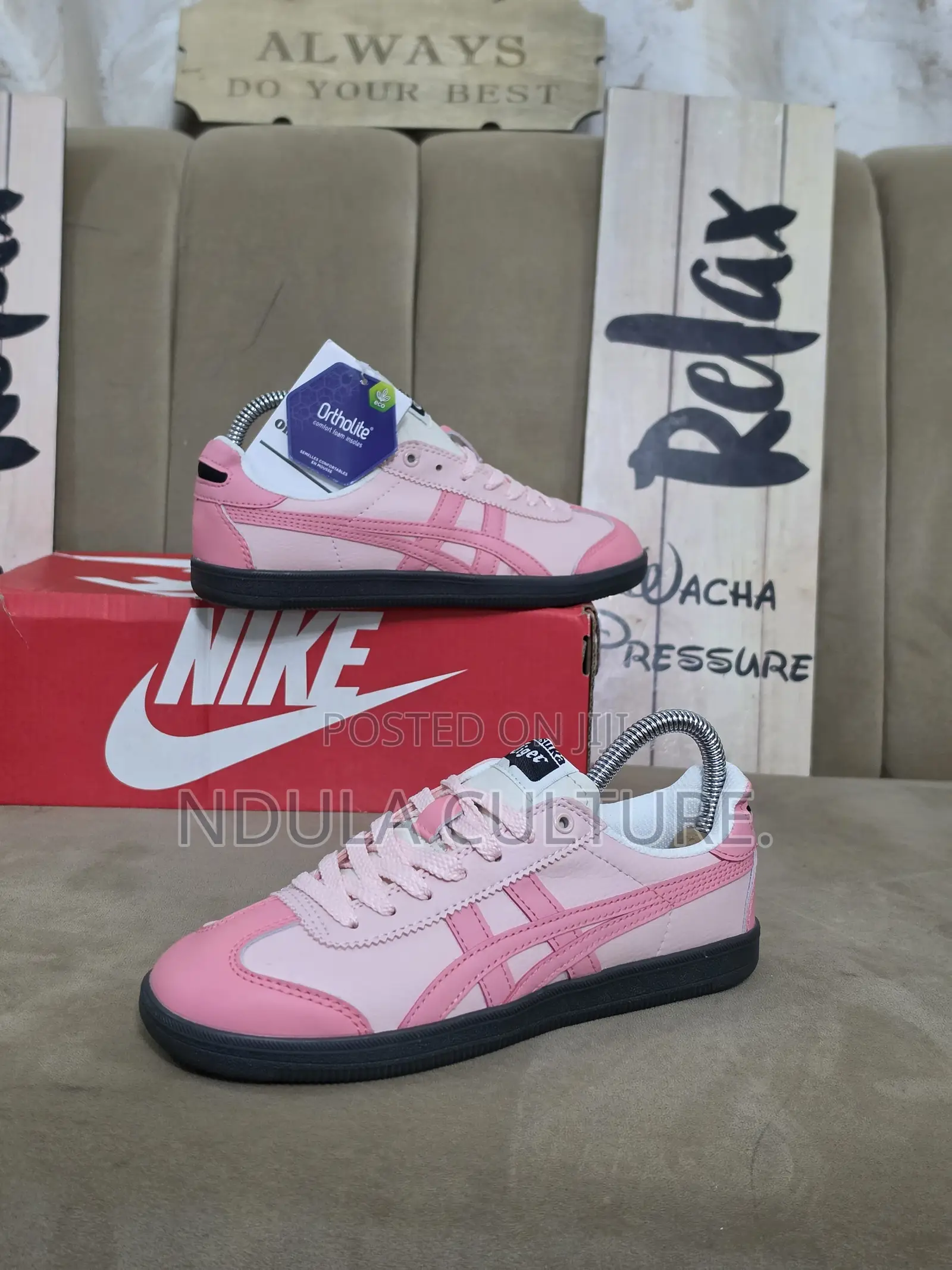 Onitsuka Tiger Tokuten Sneakers