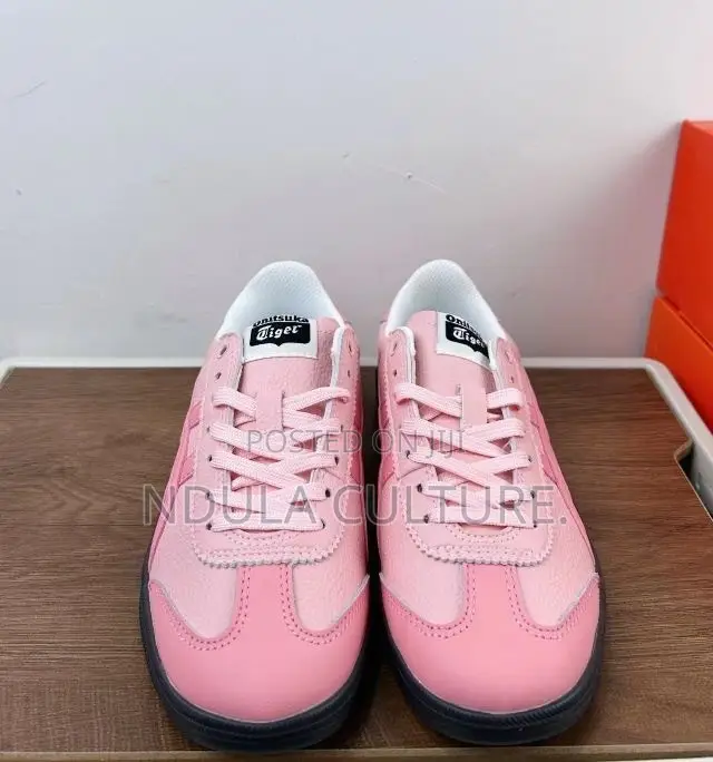 Onitsuka Tiger Tokuten Sneakers