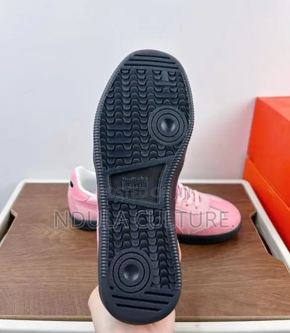 Onitsuka Tiger Tokuten Sneakers