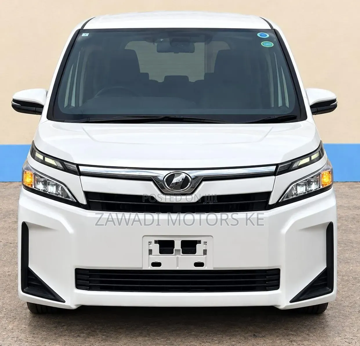 Toyota Voxy X 2WD 8-Seater 2019 White