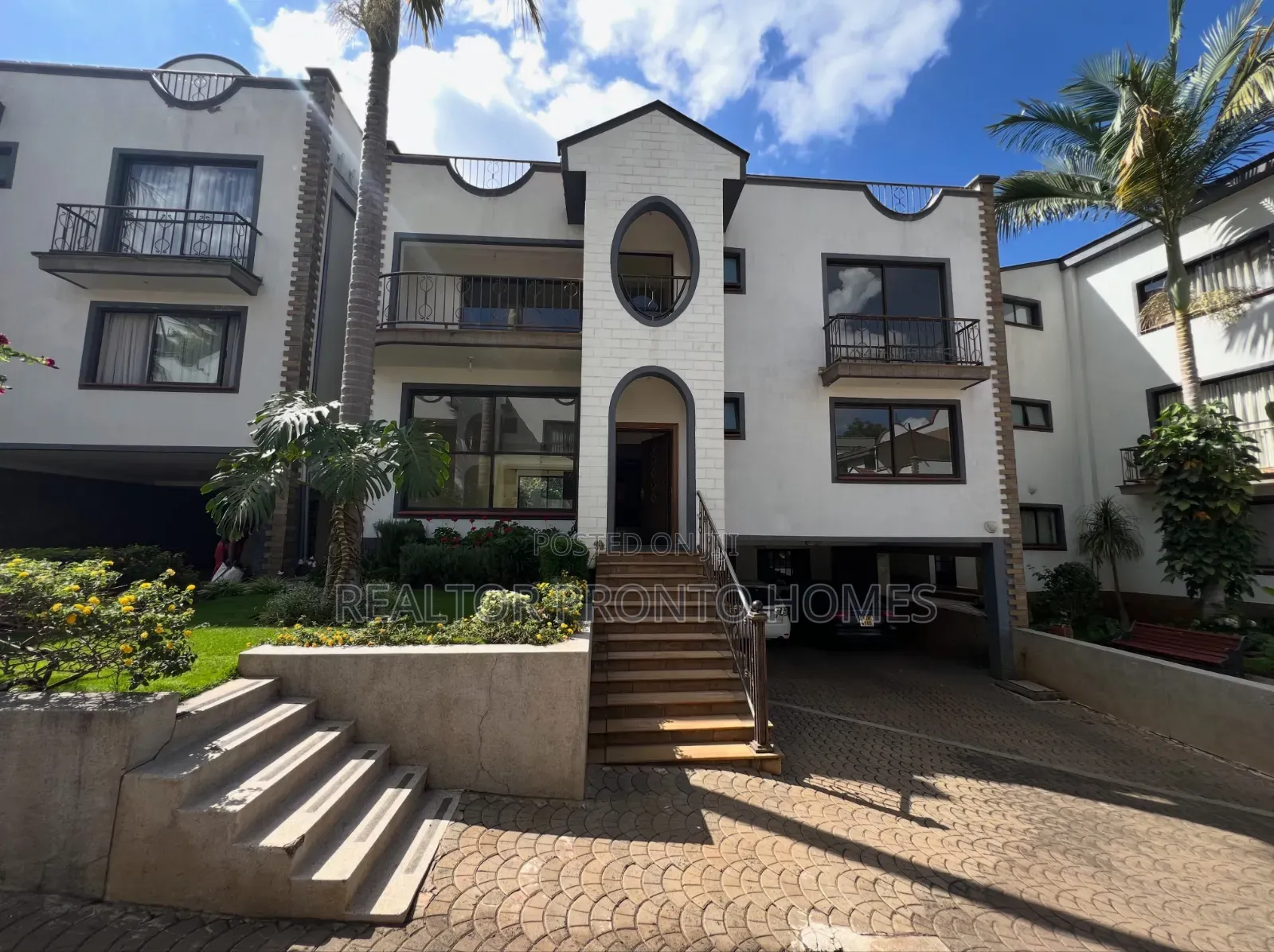 4bdrm Townhouse / Terrace in Westlands, Raphta Road Area for rent