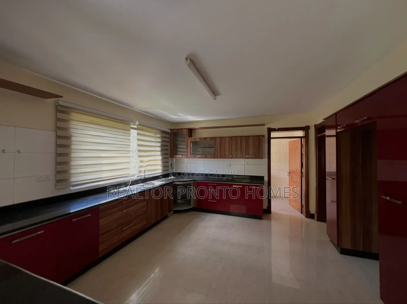 4bdrm Townhouse / Terrace in Westlands, Raphta Road Area for rent