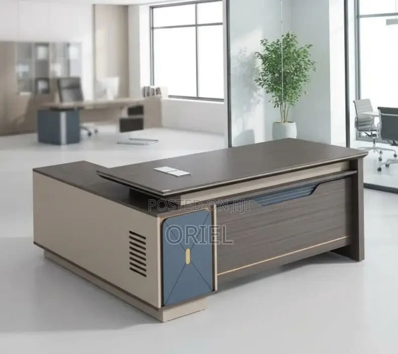 1.6M Executive Office Desk : Executive Director Office Desk