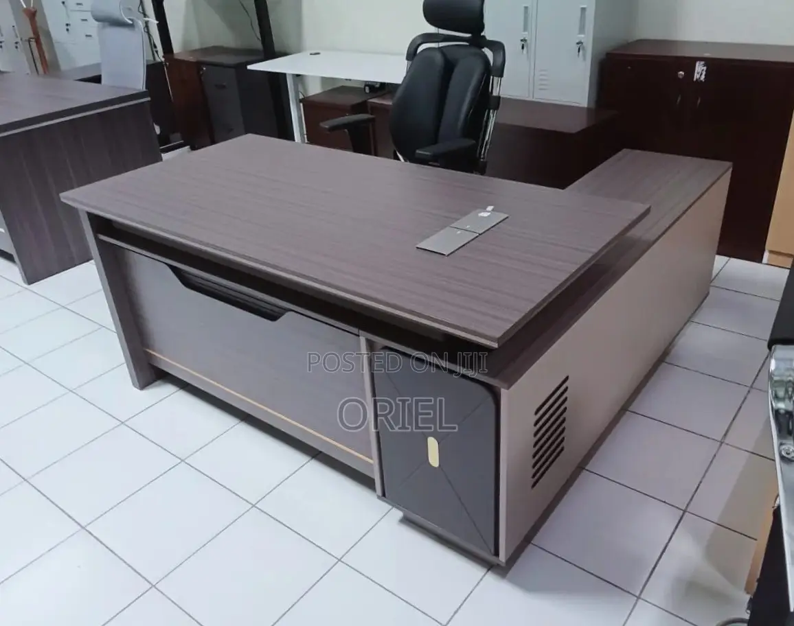 1.6M Executive Office Desk : Executive Director Office Desk