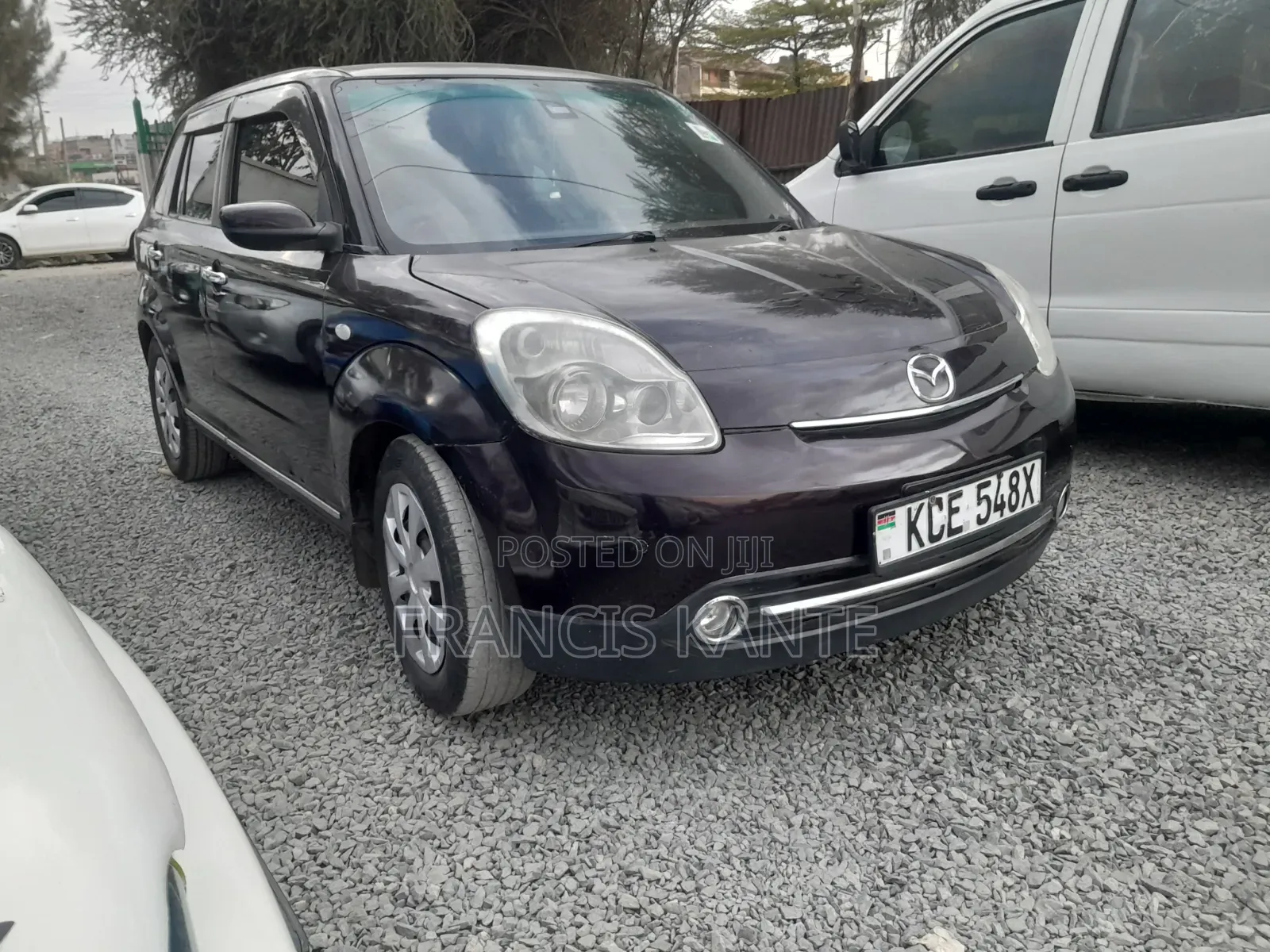 Mazda Verisa 2010