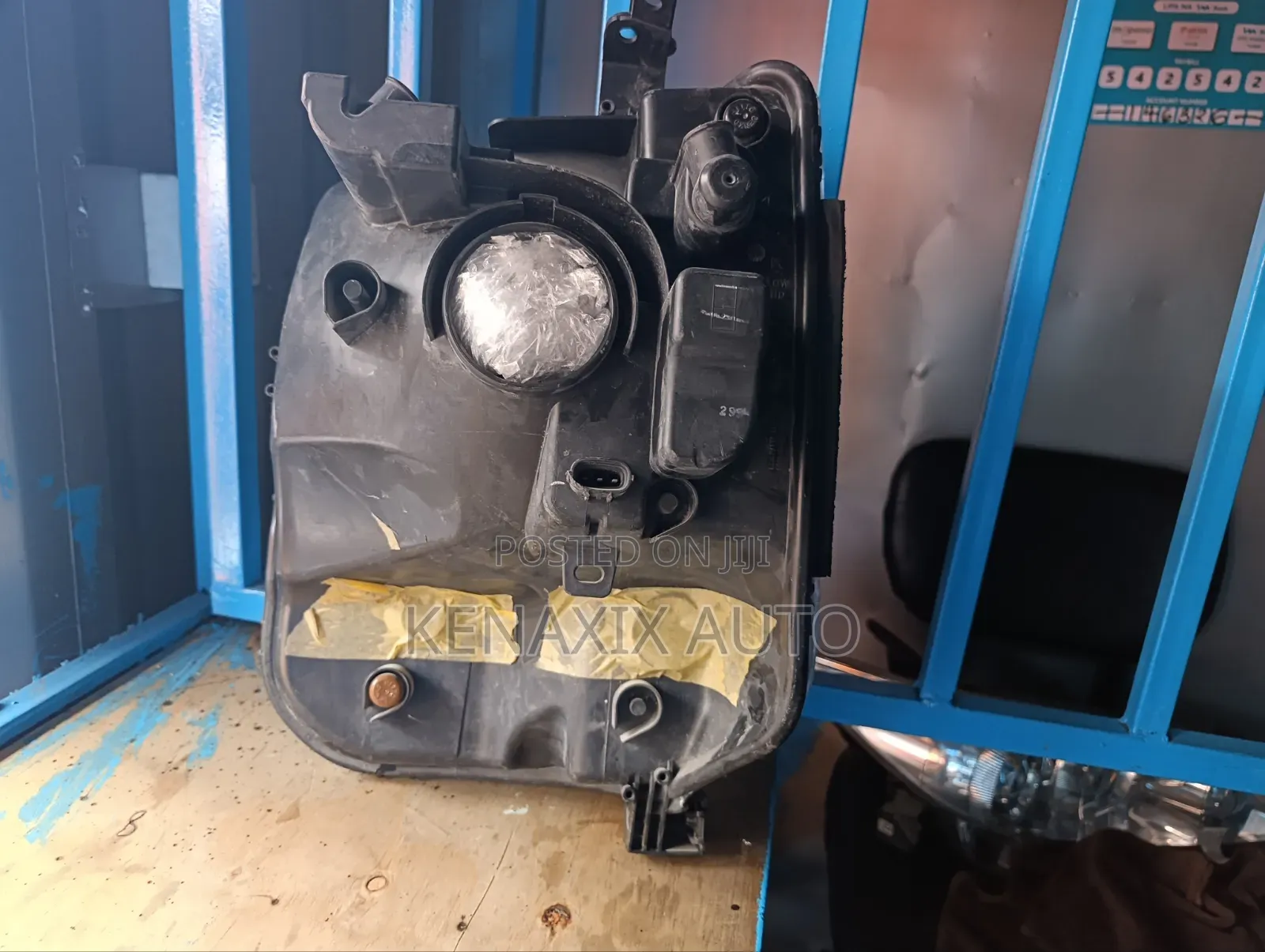 Every Van Non-Xenon Headlight