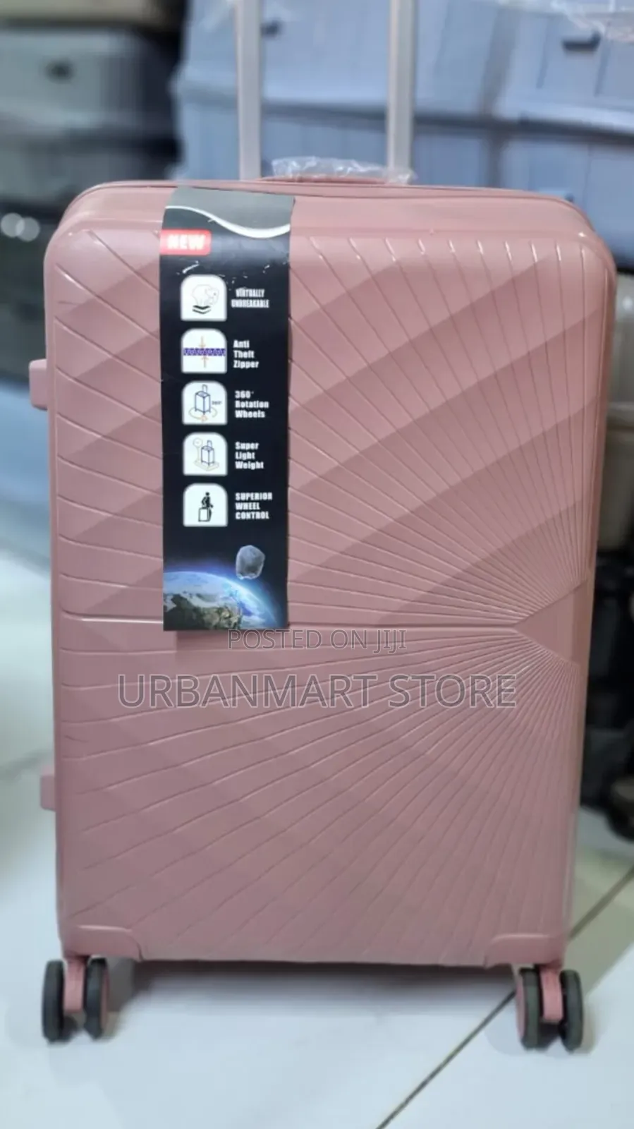 67cm Unbreakable Rubber Suitcase With 360° Wheels