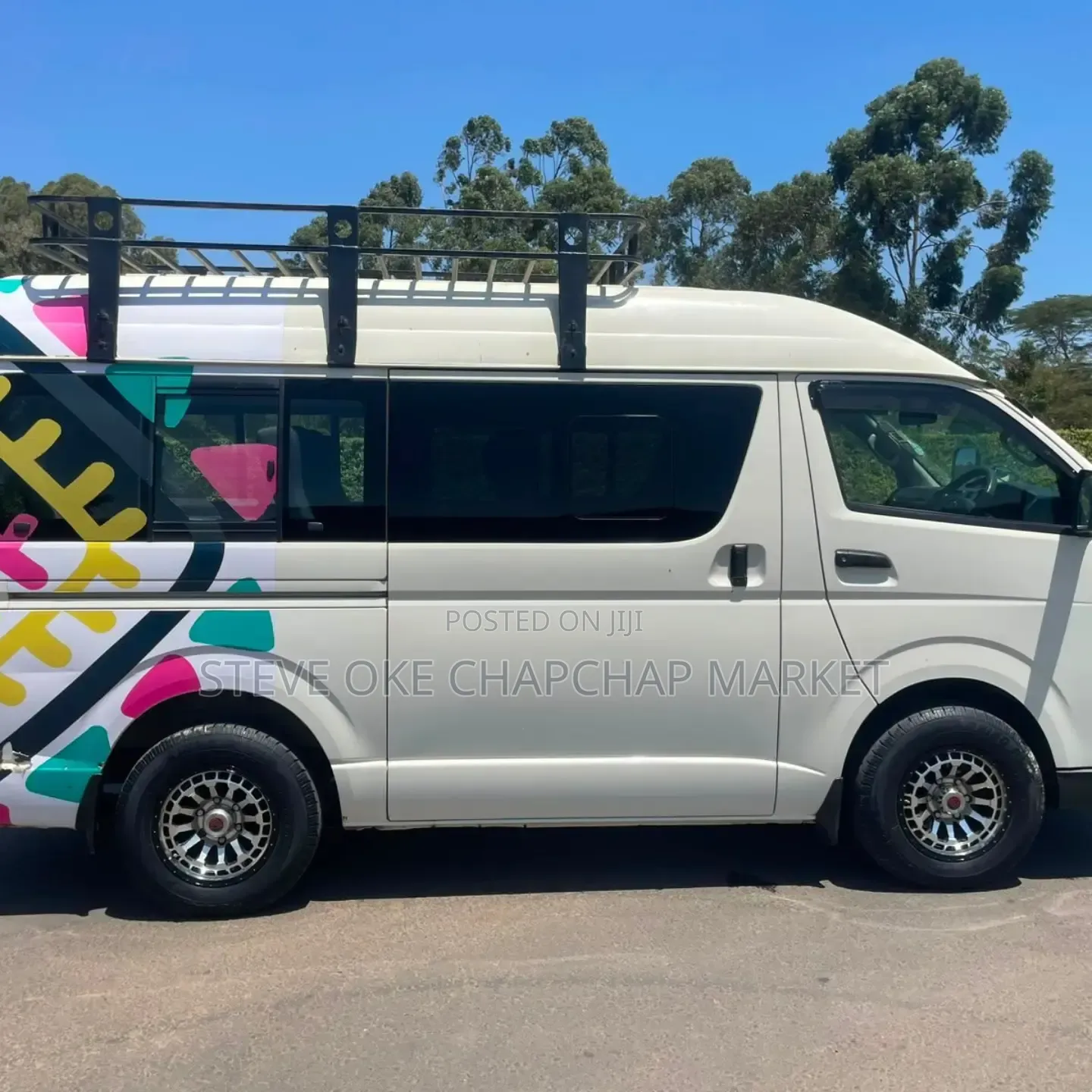 Toyota HiAce 2016 White