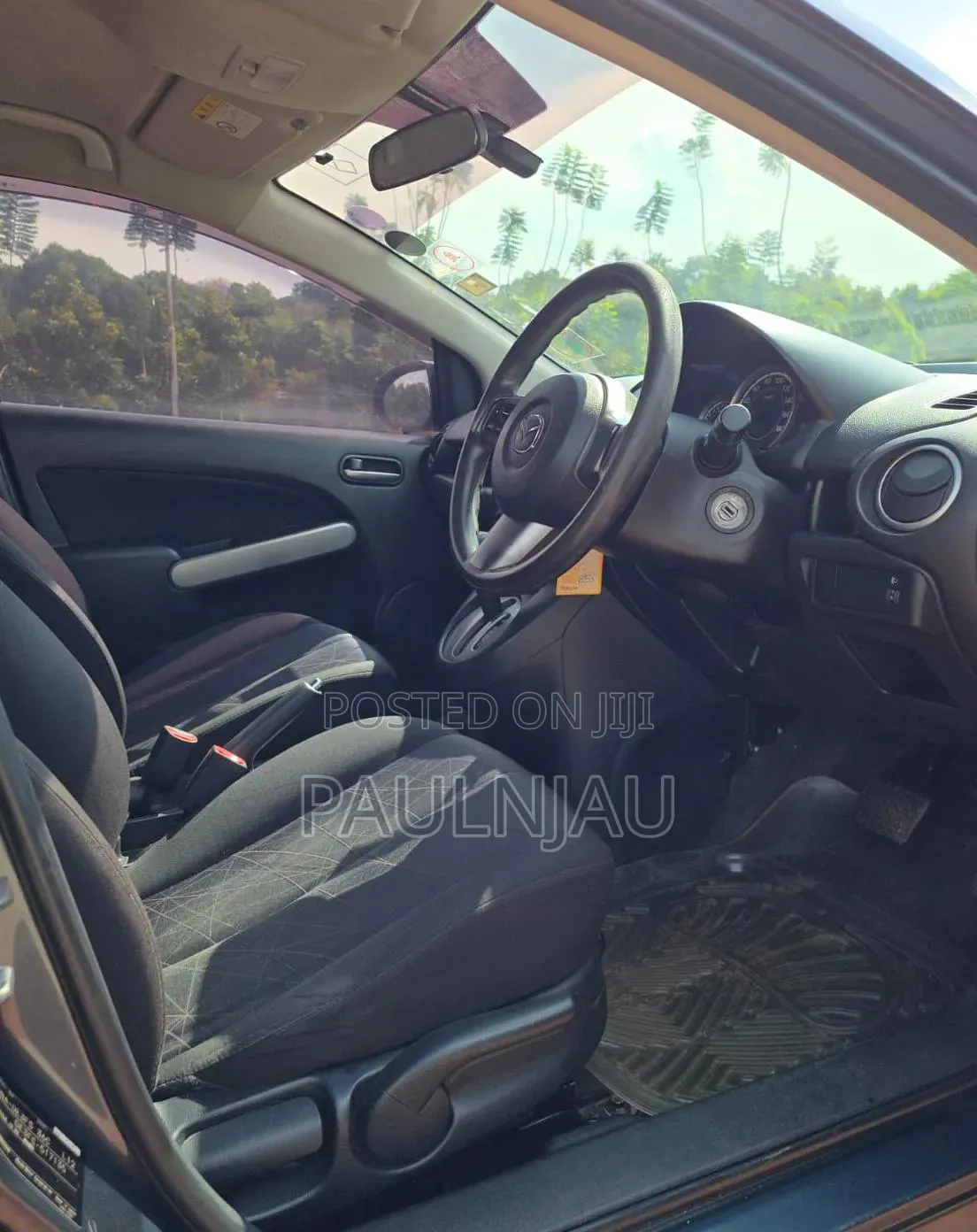 Mazda Demio 2012